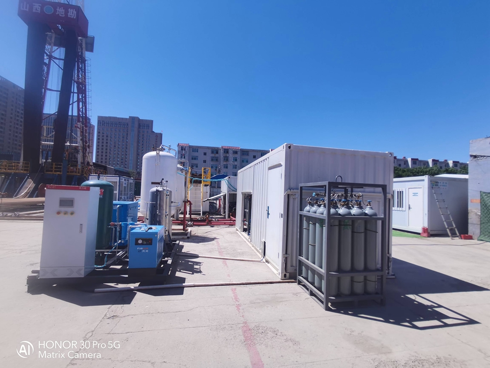 Water-soluble Gas Helium Extraction
